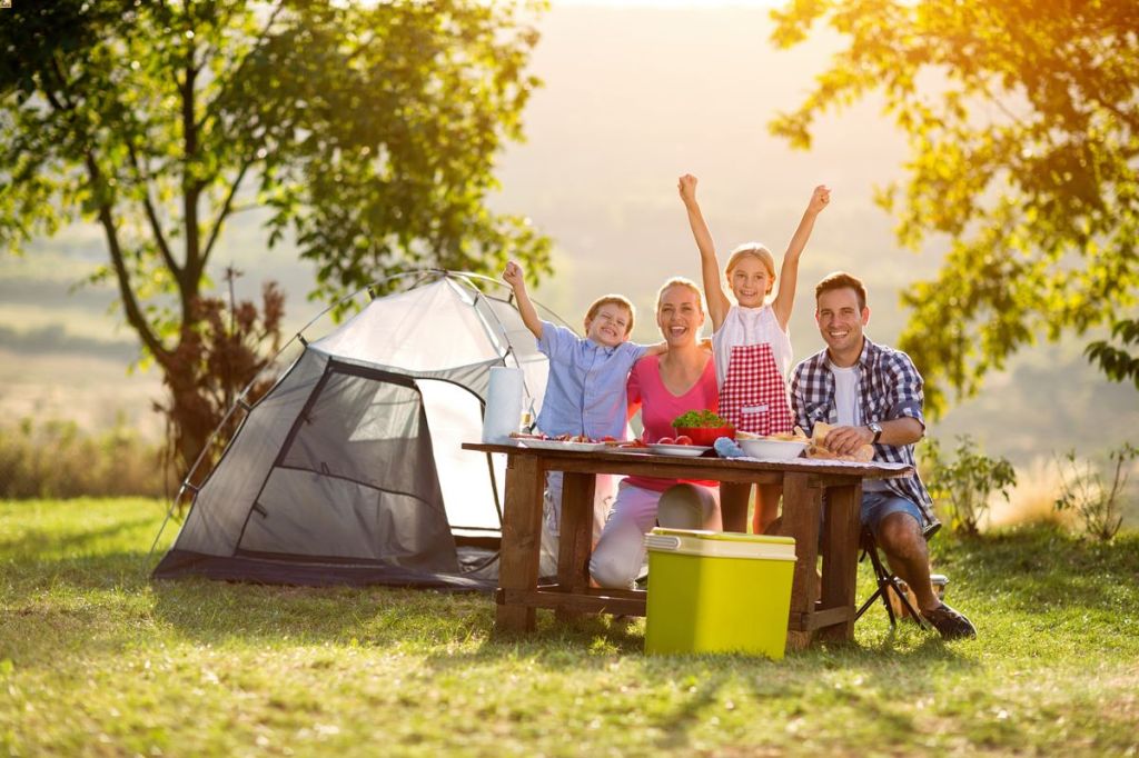 Jeux pour camping : 7 idées pour divertir toute la famille en camping